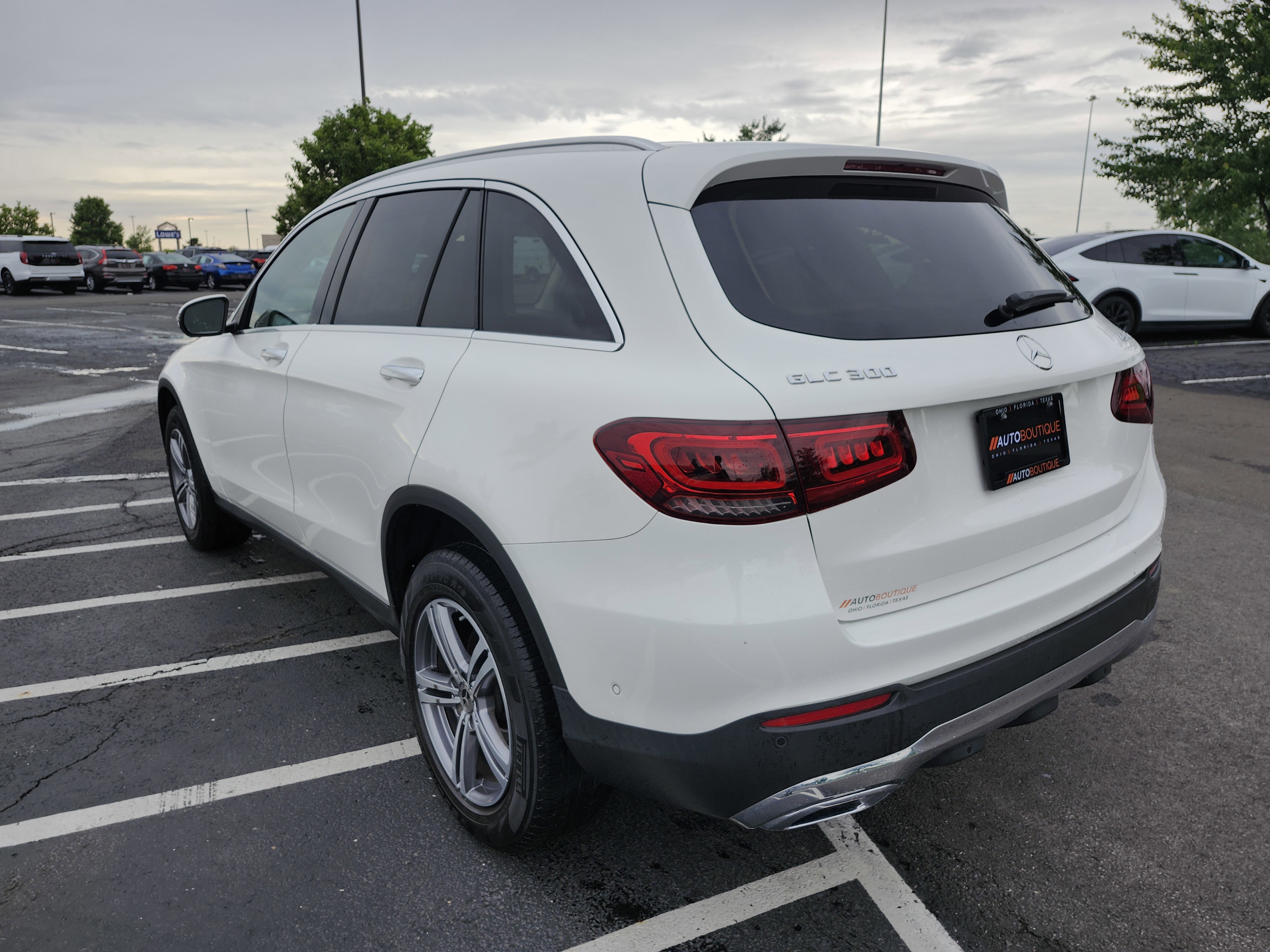 Used 2021 Mercedes-Benz GLC 300 4MATIC image 13