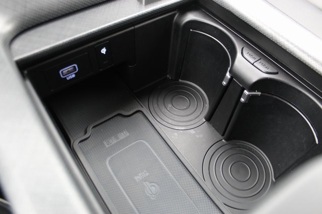 Used 2024 Hyundai Palisade Limited image 23