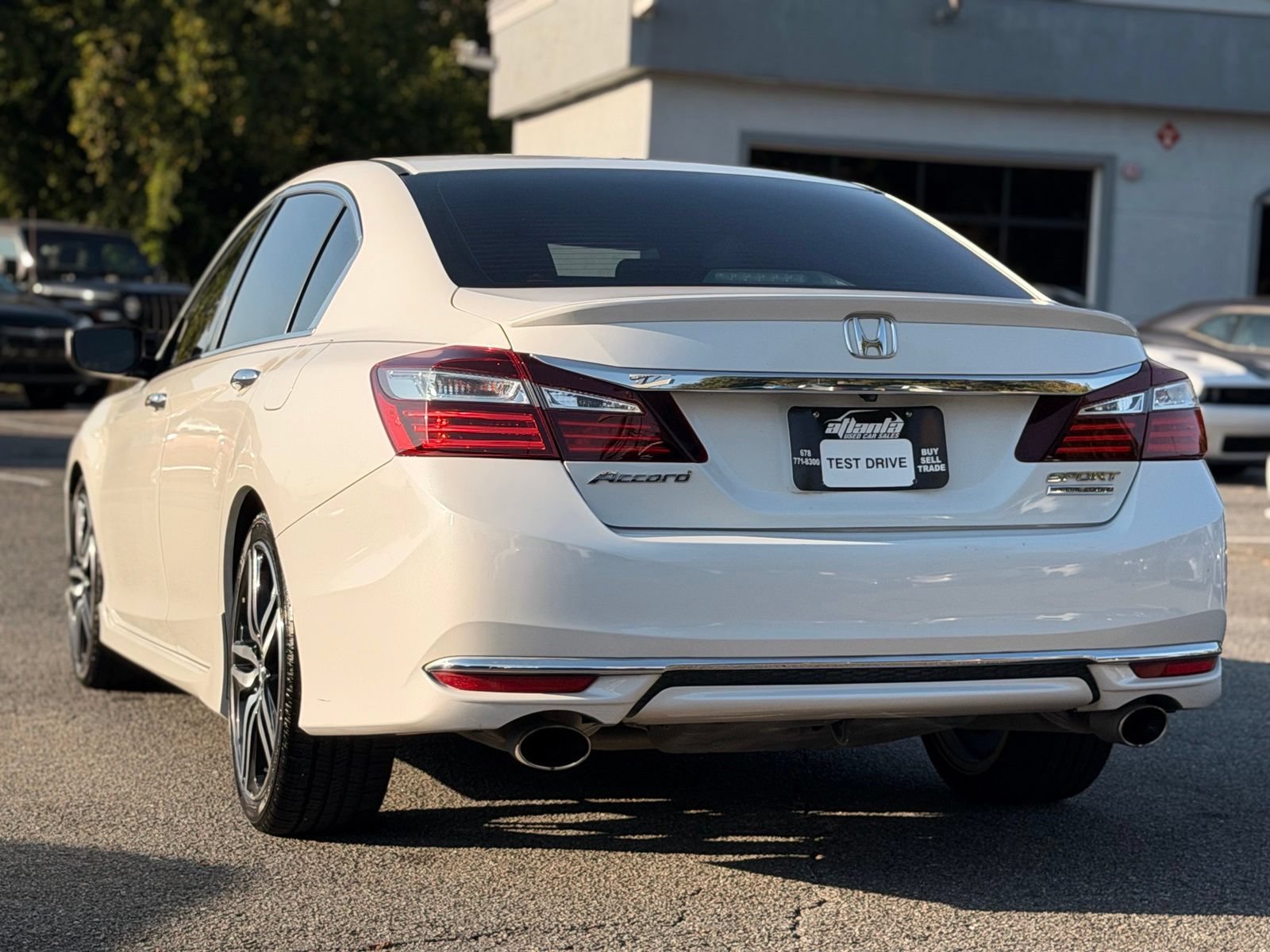 Used 2017 Honda Accord Sport Special Edition image 3