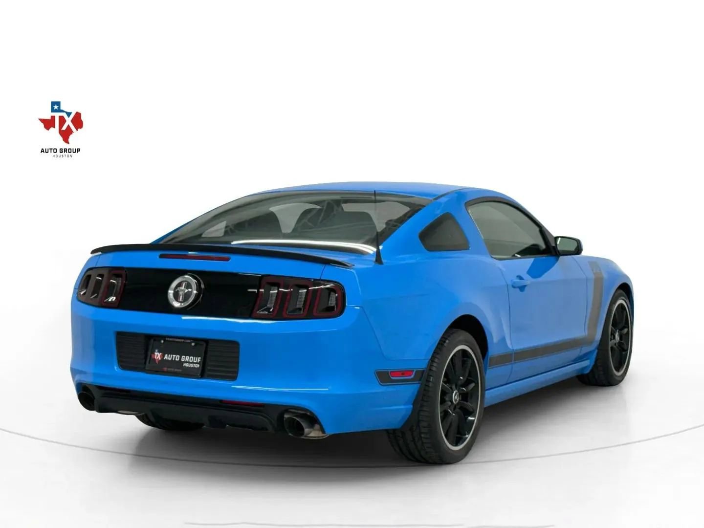 Used 2013 Ford Mustang Boss 302 RWD image 4