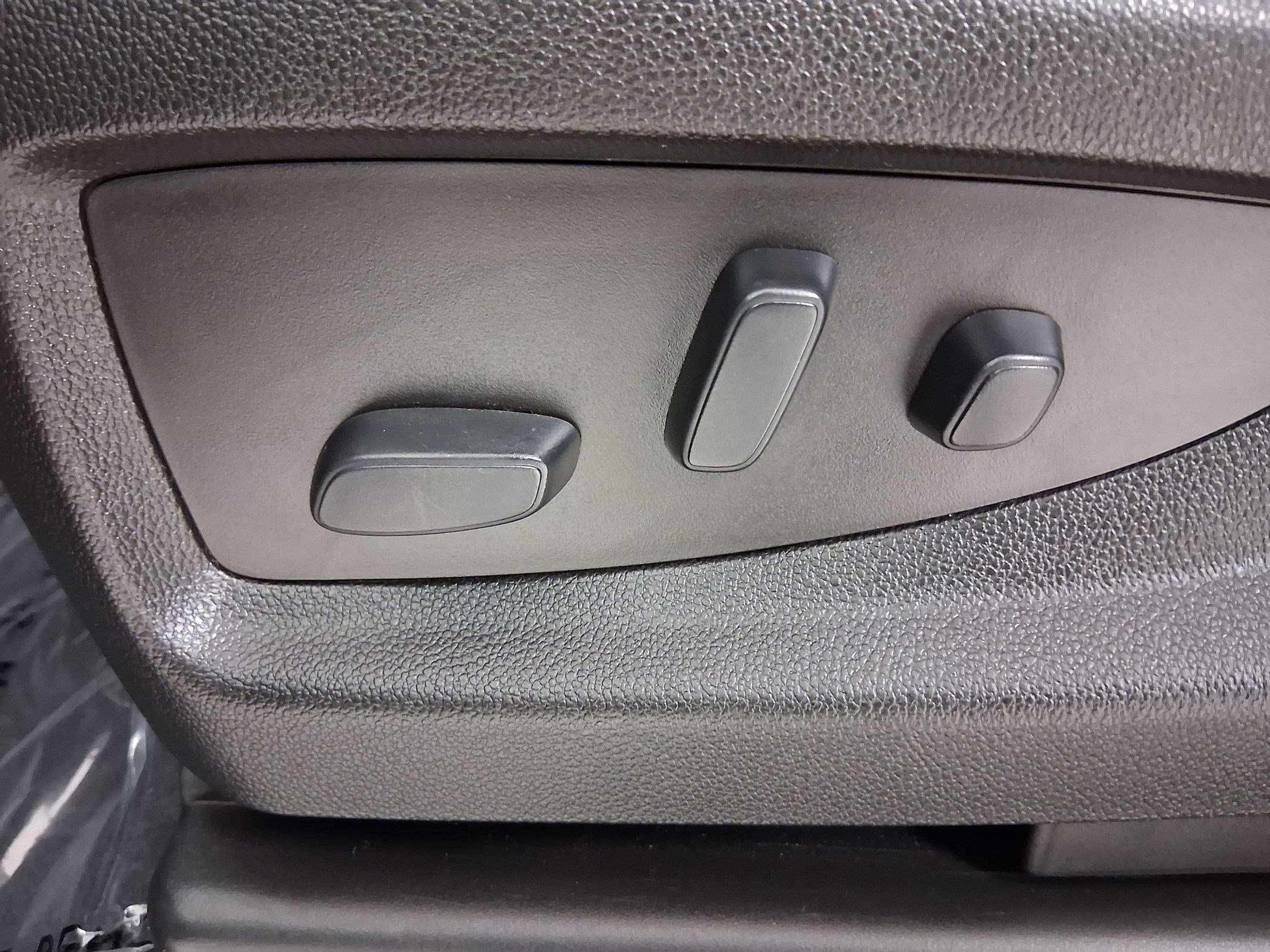 Used 2019 GMC Yukon XL Denali w/ Denali Ultimate Package image 13