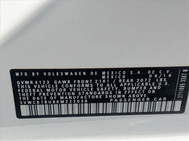 Used 2019 Volkswagen Jetta SE w/ Cold Weather Package image 24