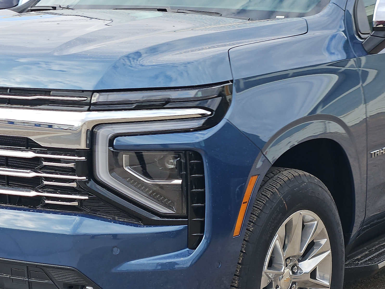New 2026 Chevrolet Tahoe Premier w/ Sun And Tow Package AWD/4WD image 3
