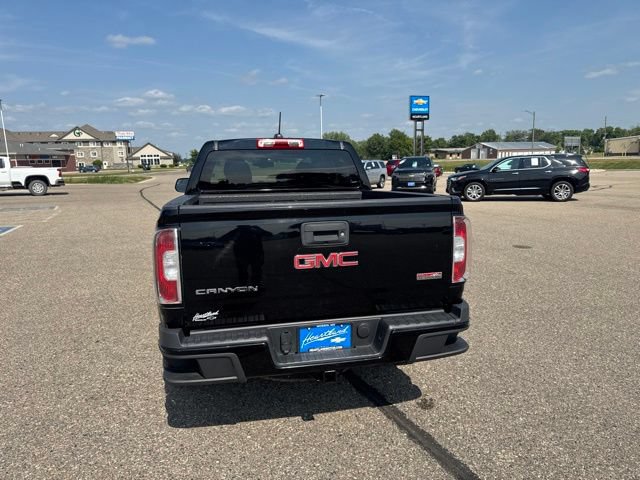 Used 2015 GMC Canyon SLE w/ All-Terrain Package RWD image 6