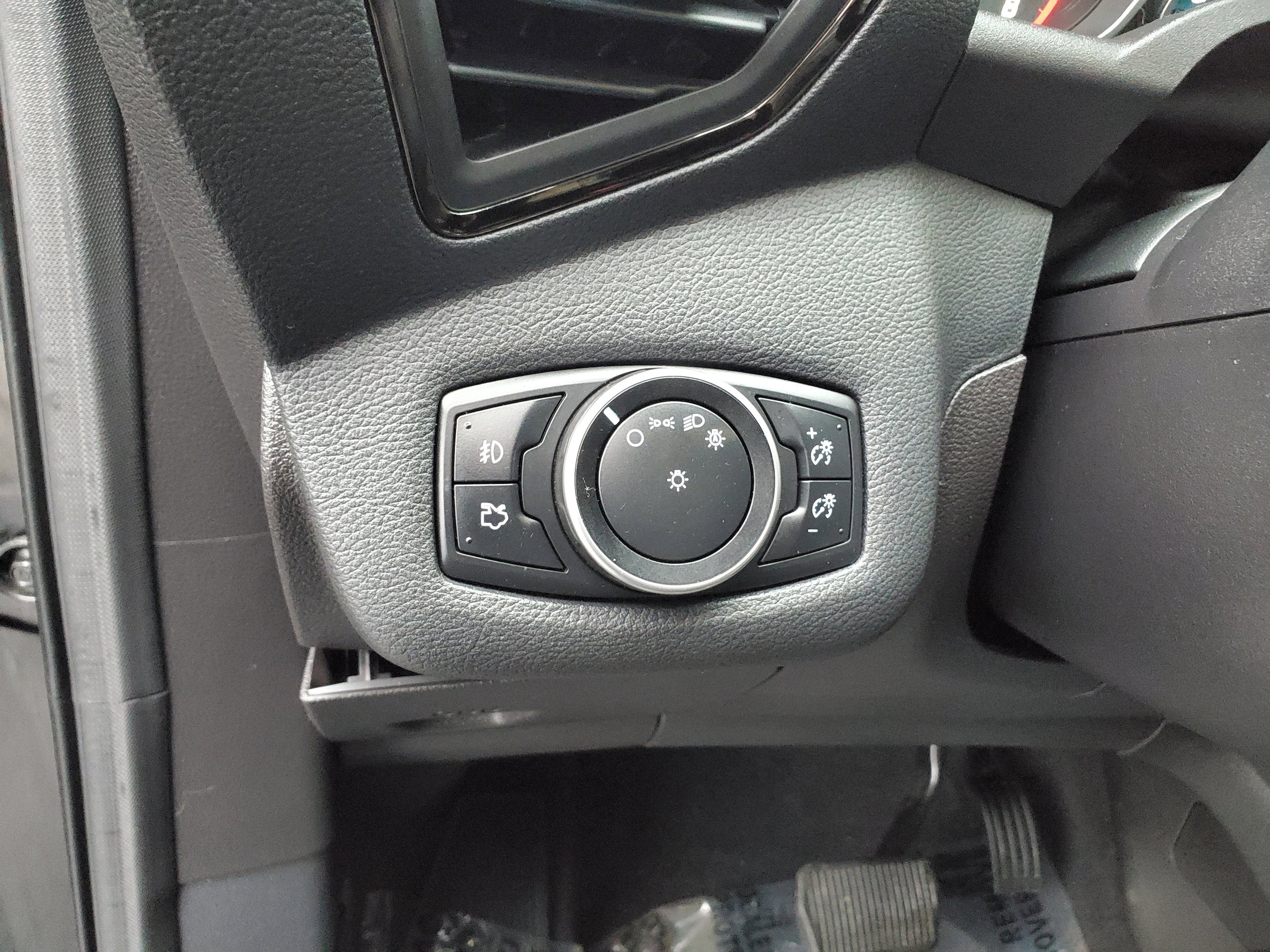 Used 2016 Ford Escape Titanium image 12