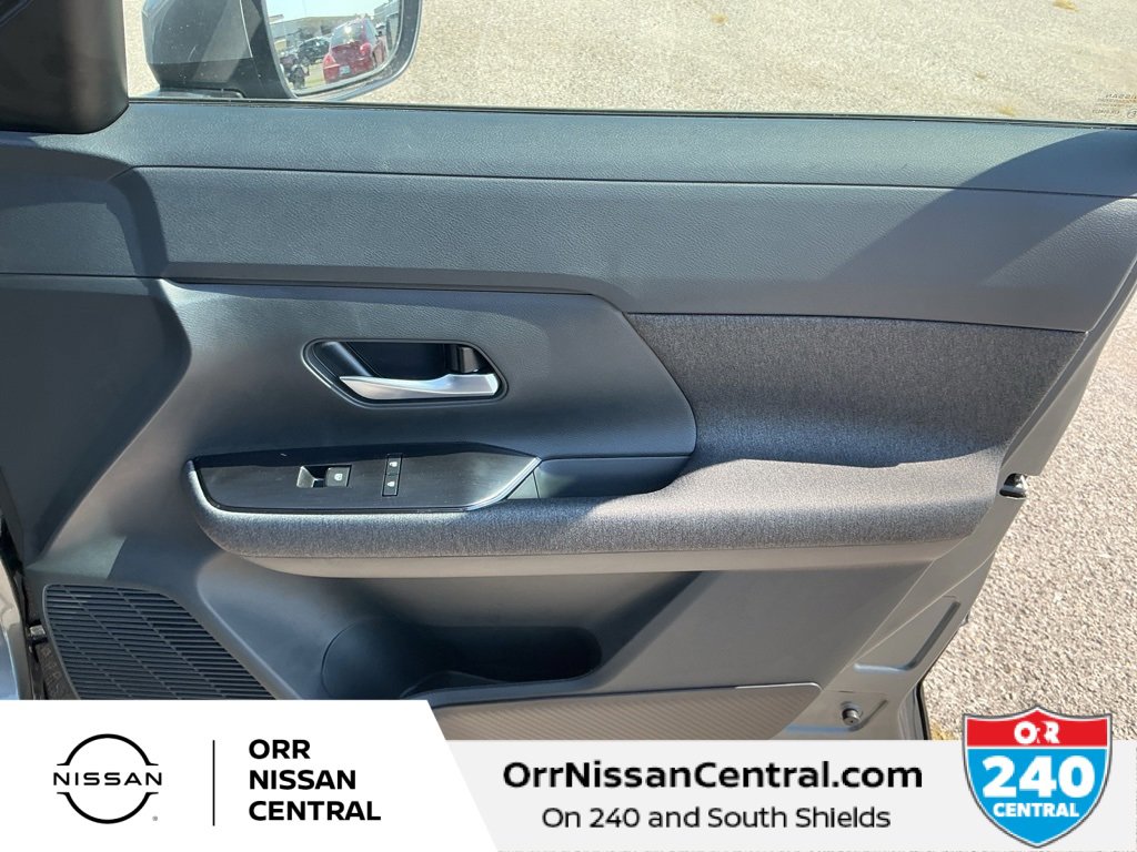 New 2025 Nissan Kicks SV w/ SV Premium Package image 10