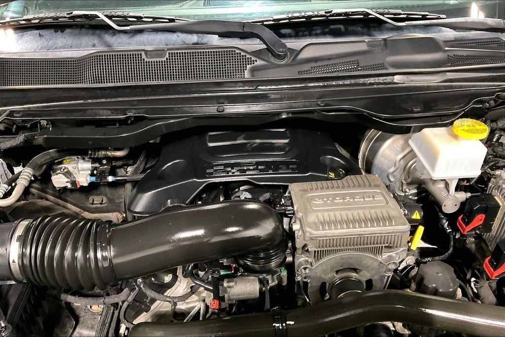 Used 2022 RAM 1500 Limited w/ Body Color Bumper Group AWD/4WD image 39