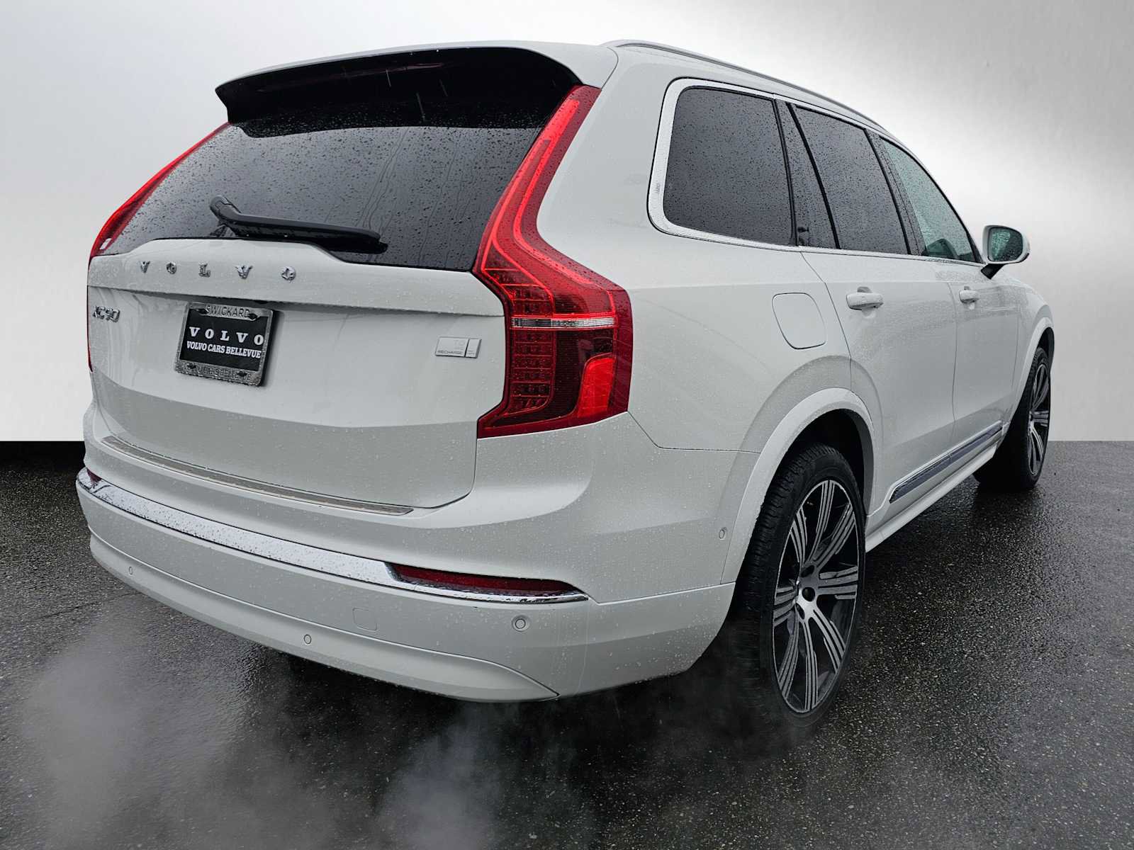Certified 2023 Volvo XC90 T8 Plus w/ Protection Package Premier AWD/4WD image 4