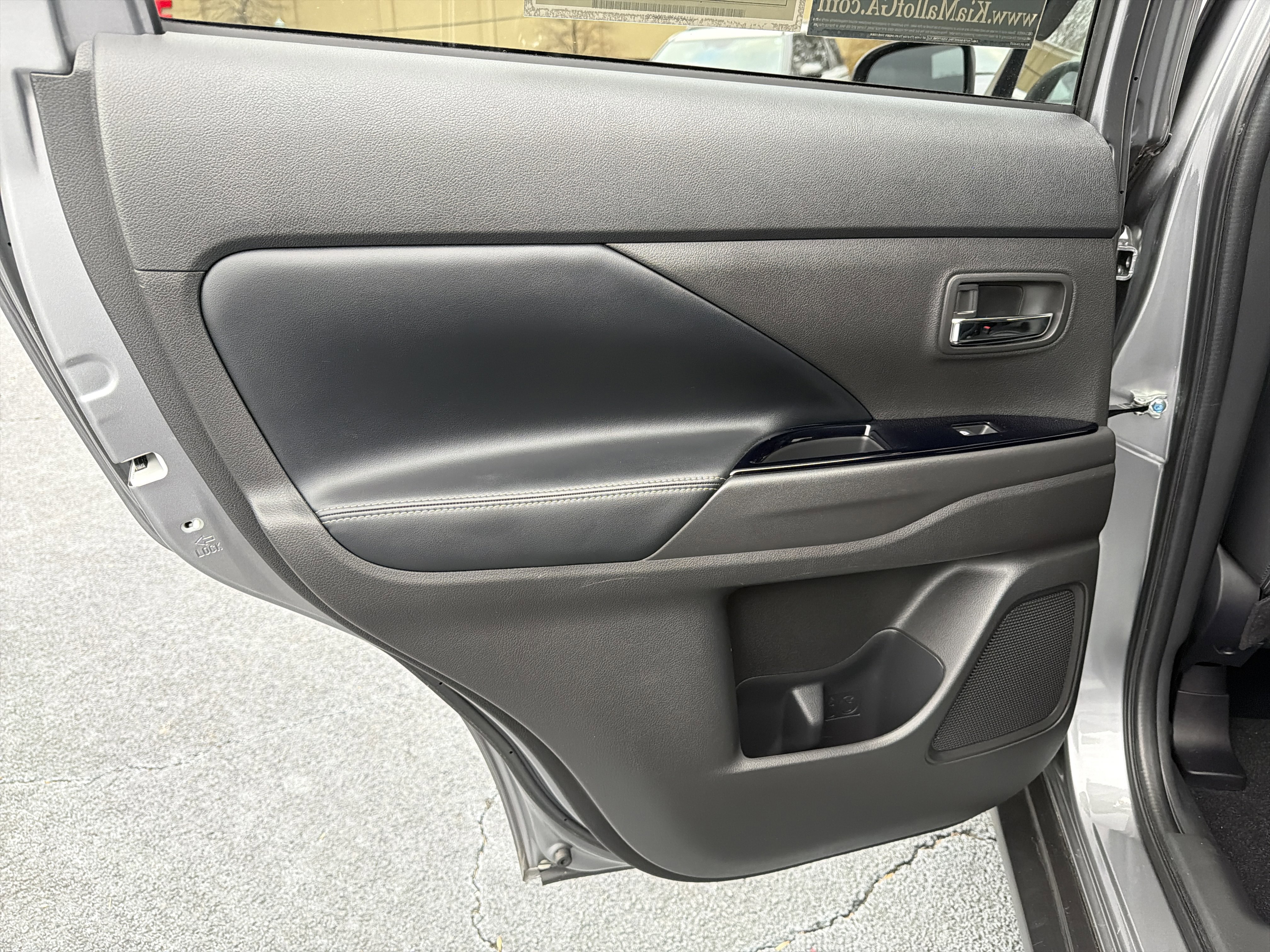 Used 2020 Mitsubishi Outlander SEL image 22