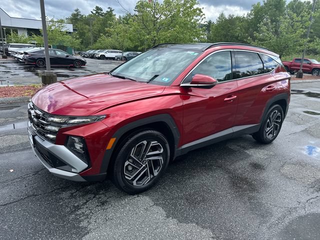 Certified 2025 Hyundai Tucson Limited AWD/4WD image 1