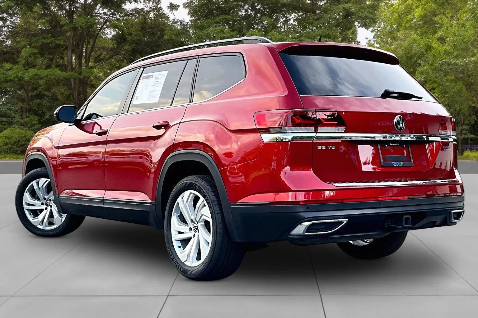 Used 2023 Volkswagen Atlas SE FWD image 12