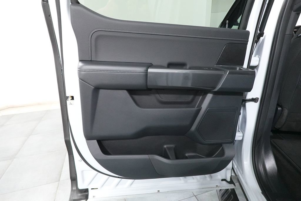 Used 2022 Ford F150 XLT w/ Equipment Group 302A High image 21