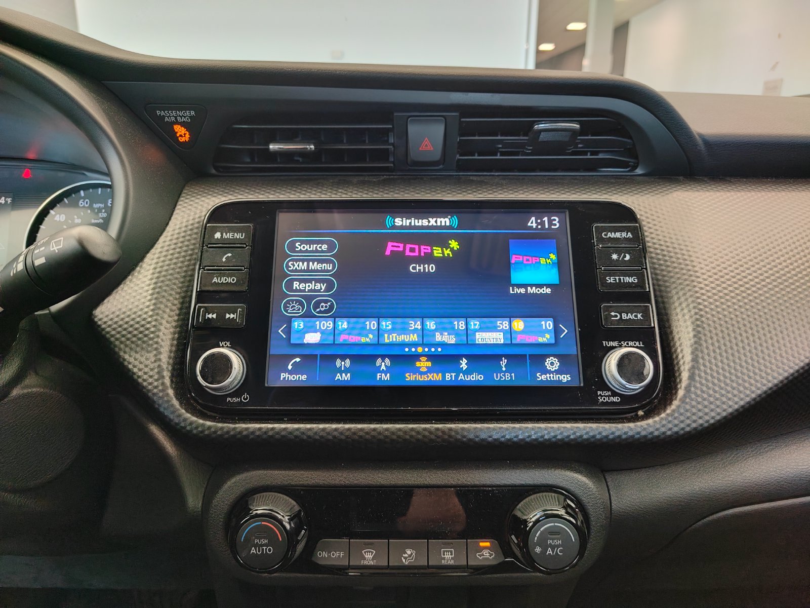 Used 2022 Nissan Kicks SV FWD image 14