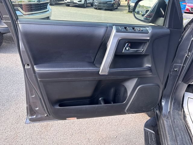 Used 2019 Toyota 4Runner SR5 Premium AWD/4WD image 7