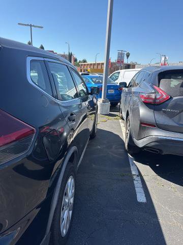 Certified 2018 Nissan Rogue S FWD image 5