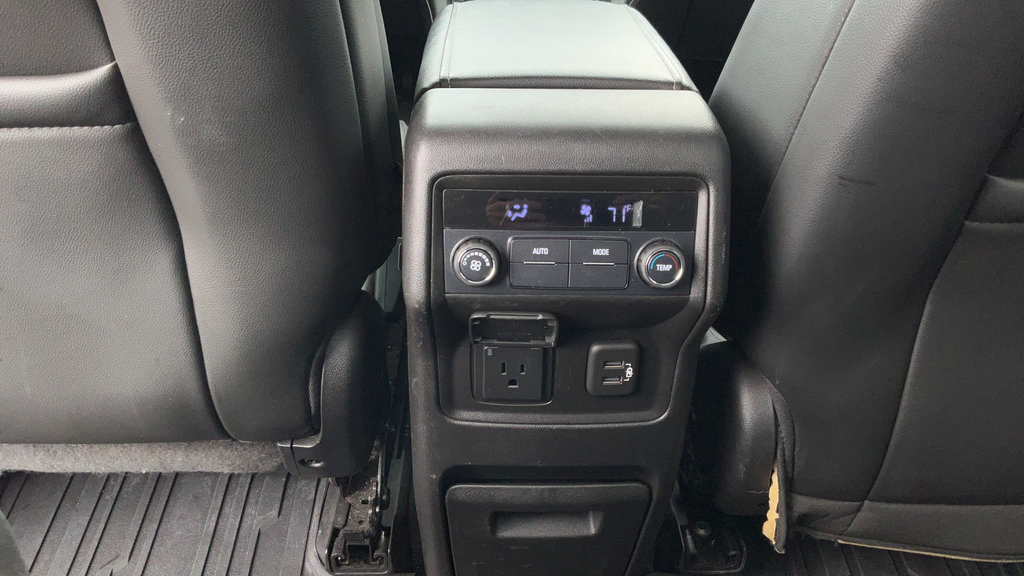 Used 2019 GMC Acadia SLT w/ LPO, Floor Liner Package AWD/4WD image 24