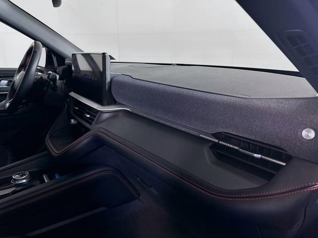 Used 2025 Ford Explorer ST image 31