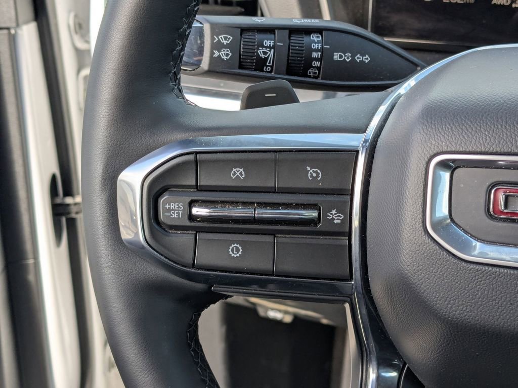 Used 2025 GMC Terrain Elevation image 18