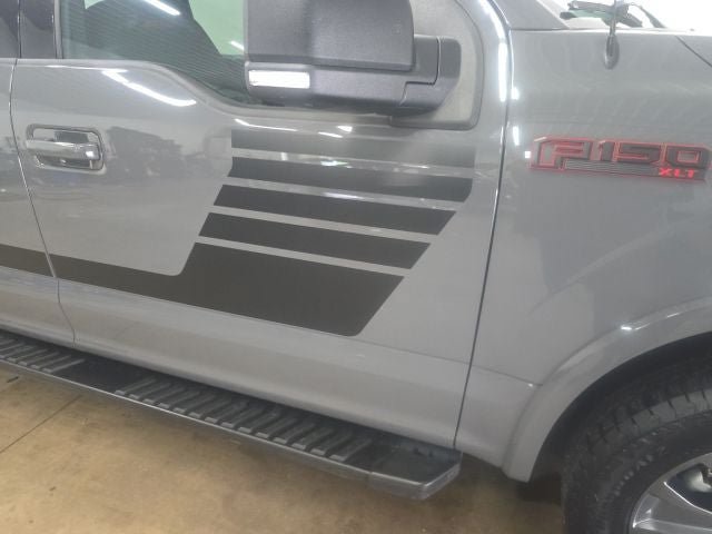 Used 2018 Ford F150 XLT w/ Equipment Group 302A Luxury AWD/4WD image 3