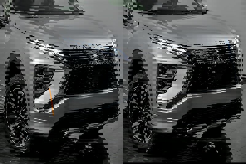 New 2026 Mitsubishi Eclipse Cross SE image 2