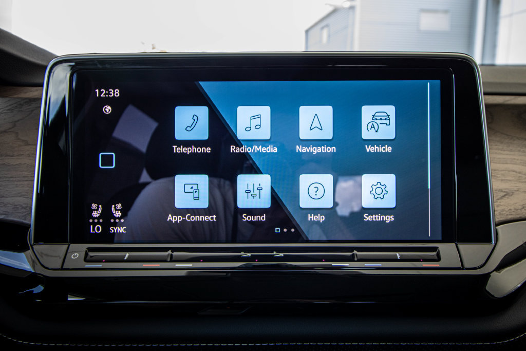 New 2026 Volkswagen Atlas SE FWD image 43