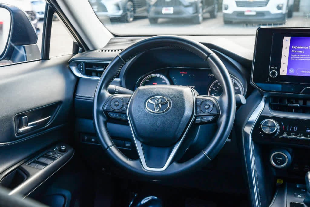 Certified 2024 Toyota Venza LE AWD/4WD image 13
