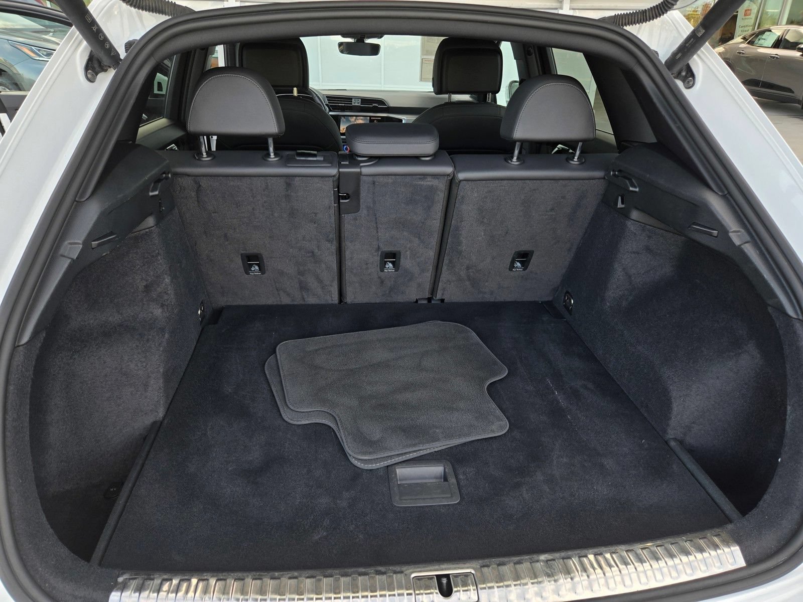 Used 2025 Audi Q3 2.0T Premium AWD/4WD image 23