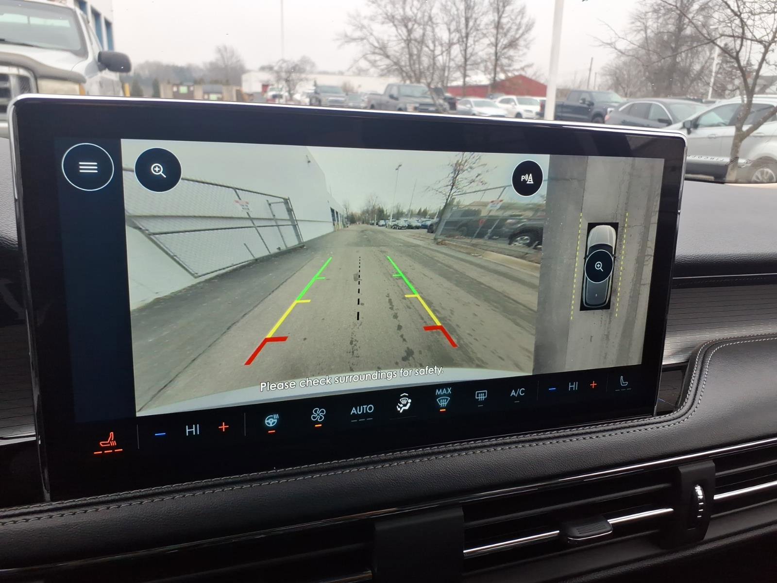 Certified 2023 Lincoln Corsair Standard w/ Equipment Group 101A image 18