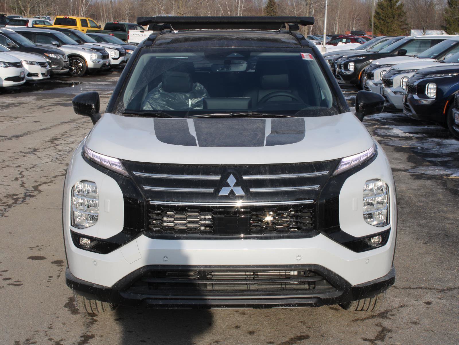 New 2026 Mitsubishi Outlander Trail Edition image 2