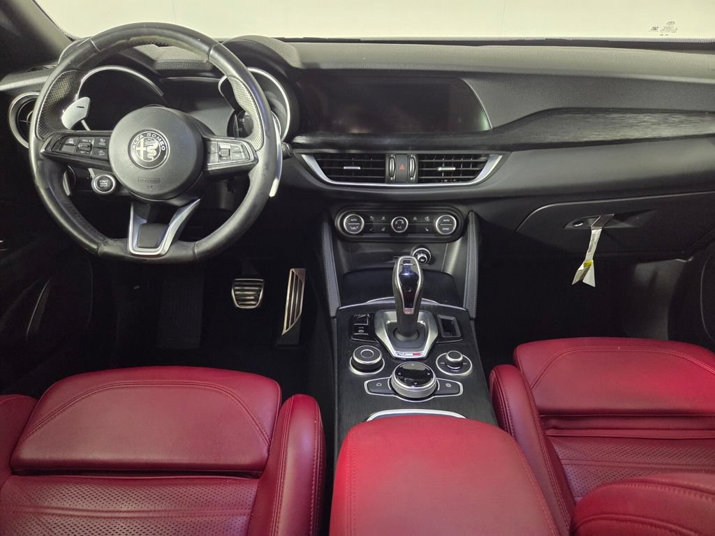 Used 2023 Alfa Romeo Stelvio Sprint RWD image 25