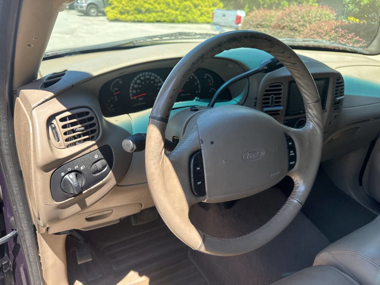 Used 2000 Ford F150 XL image 17