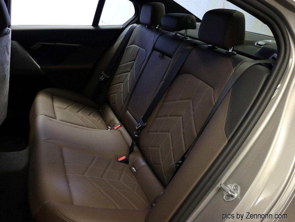 Used 2026 BMW 530i xDrive w/ Premium Package image 12