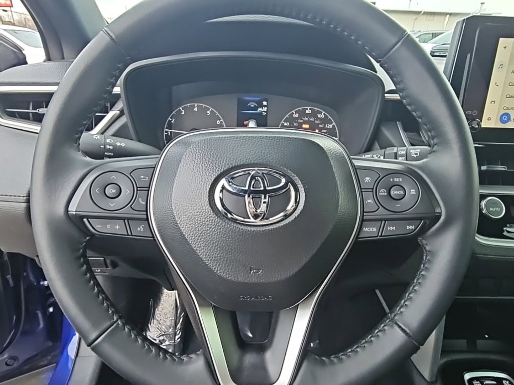Used 2025 Toyota Corolla Cross AWD Hybrid image 15