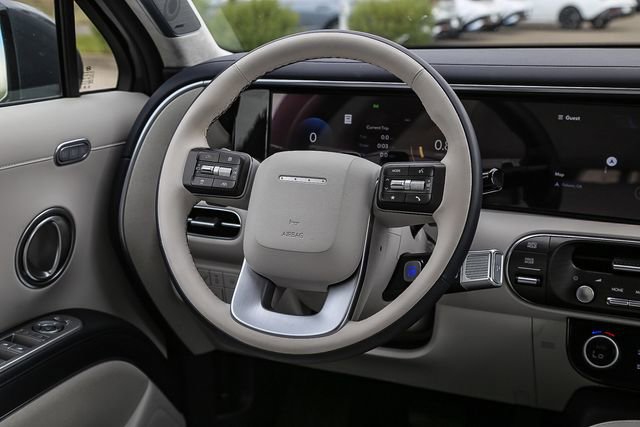 Used 2026 Hyundai Palisade Calligraphy FWD image 17