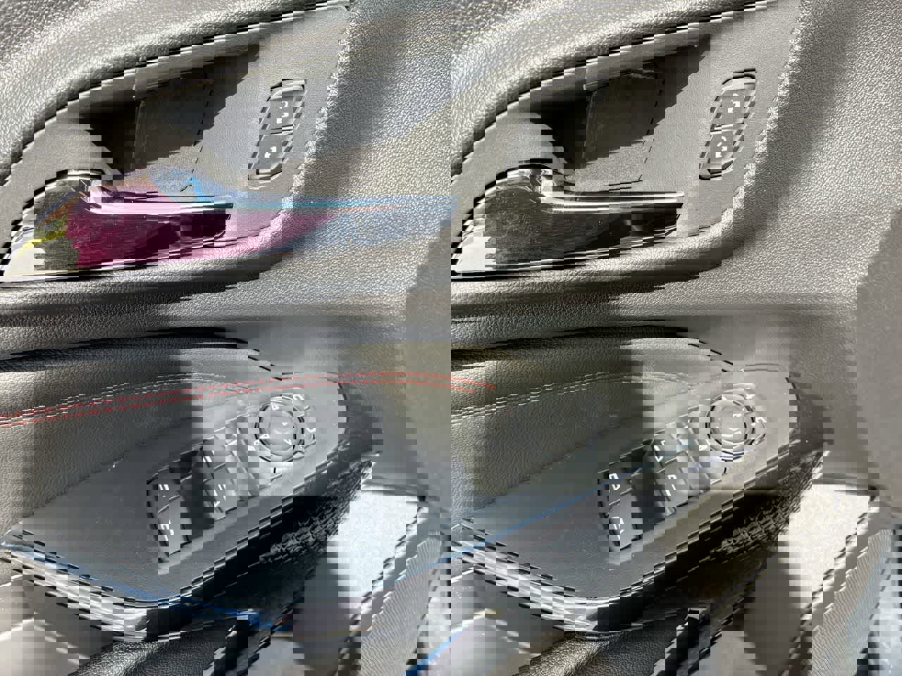 New 2026 Chevrolet Trax RS w/ Sunroof Package image 23