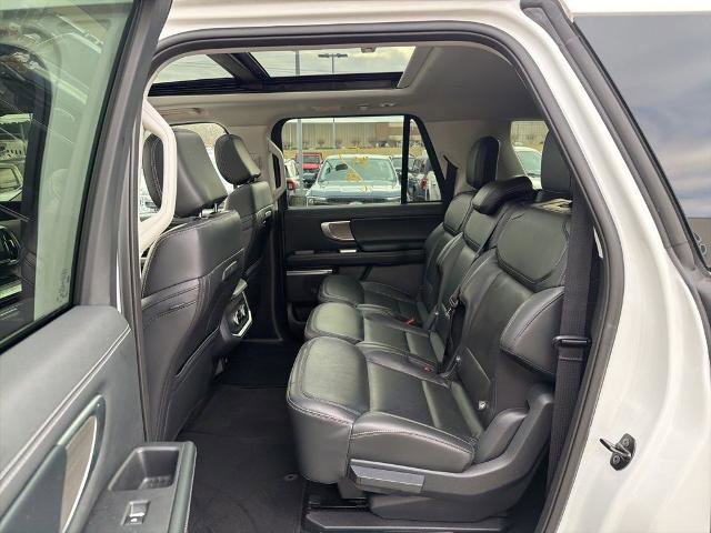 Certified 2025 Ford Expedition Max Platinum image 10