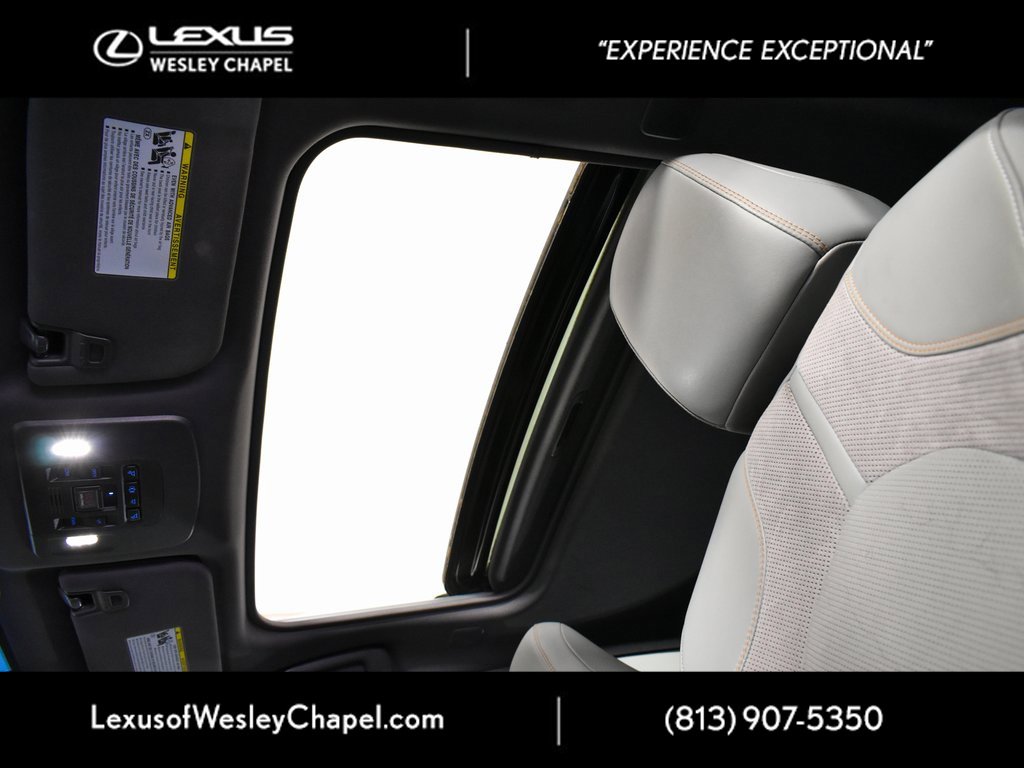 Used 2019 Toyota Avalon XSE image 36