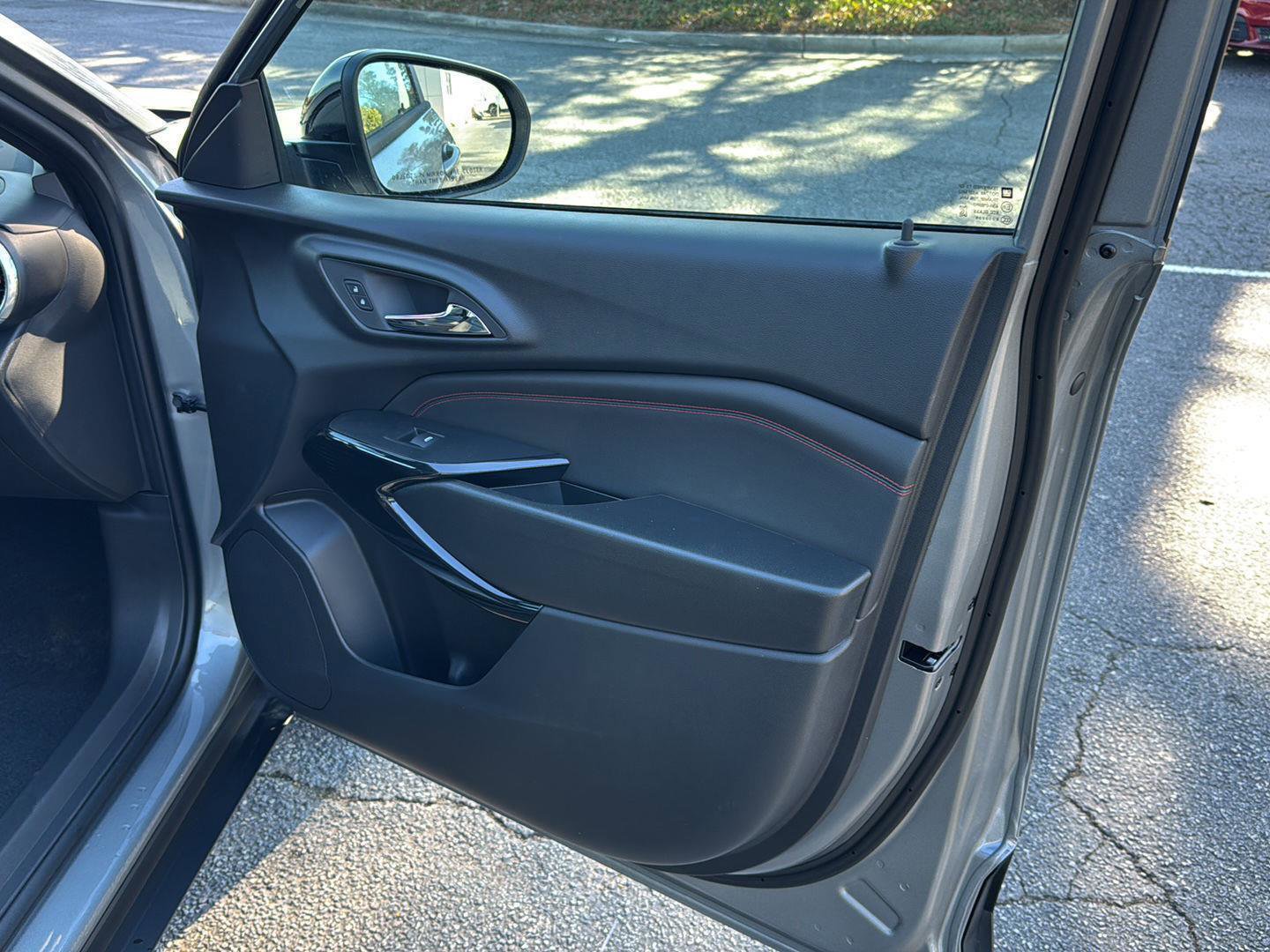 New 2026 Chevrolet Trax RS w/ Driver Confidence Package image 12