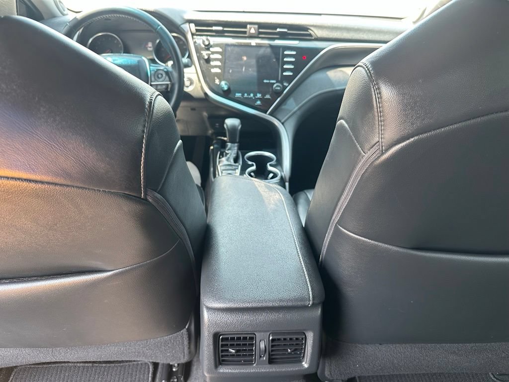 Used 2018 Toyota Camry XSE FWD image 21