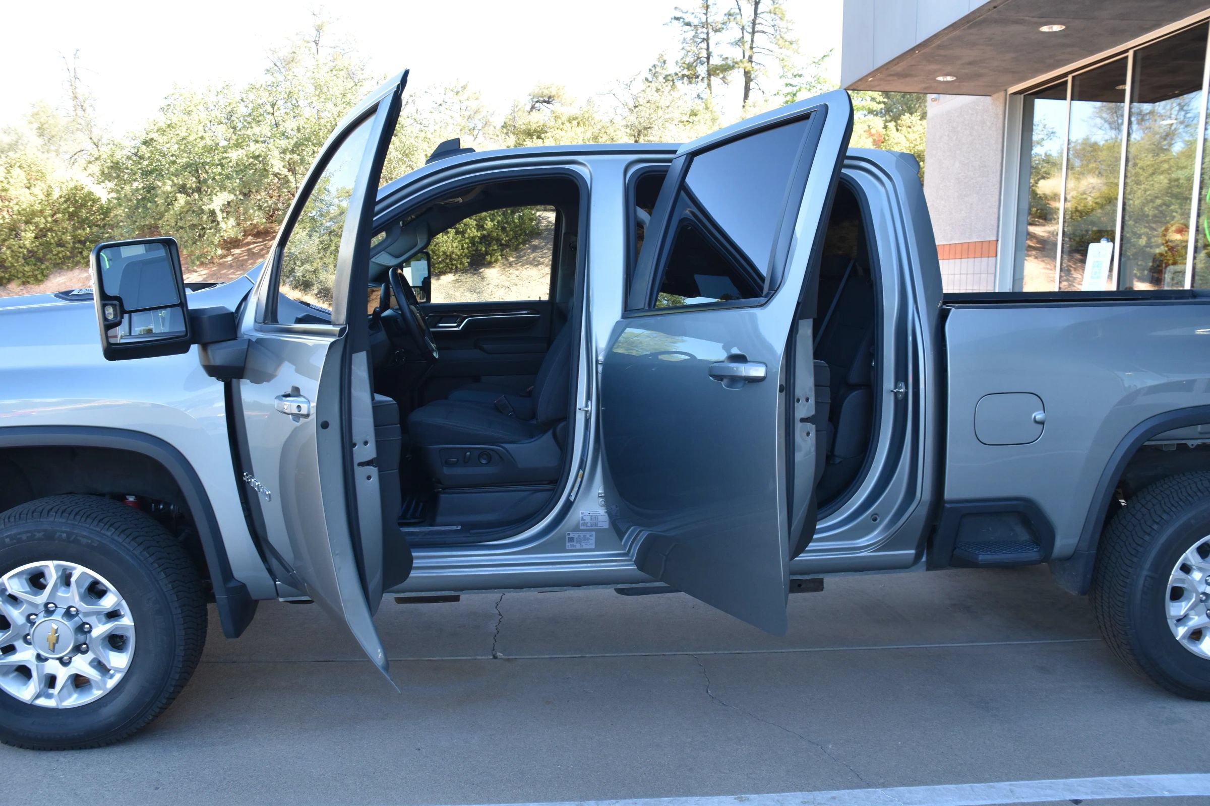 Used 2024 Chevrolet Silverado 2500 LT w/ All Star Edition AWD/4WD image 13