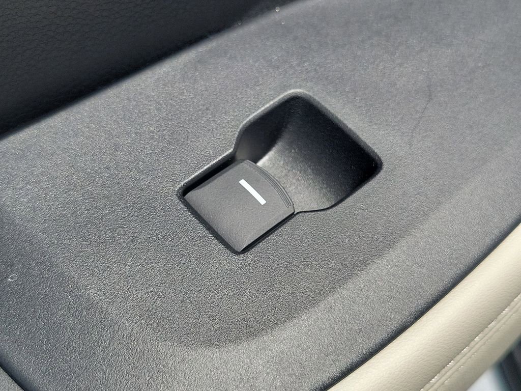 Certified 2026 Honda HR-V LX image 15