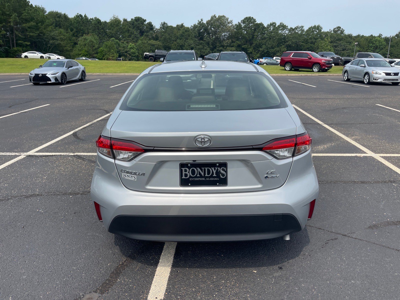 Used 2026 Toyota Corolla LE FWD image 15