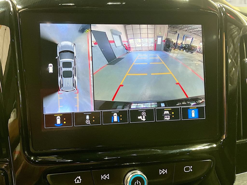 Used 2023 Chevrolet Traverse Premier w/ Redline Edition AWD/4WD image 14