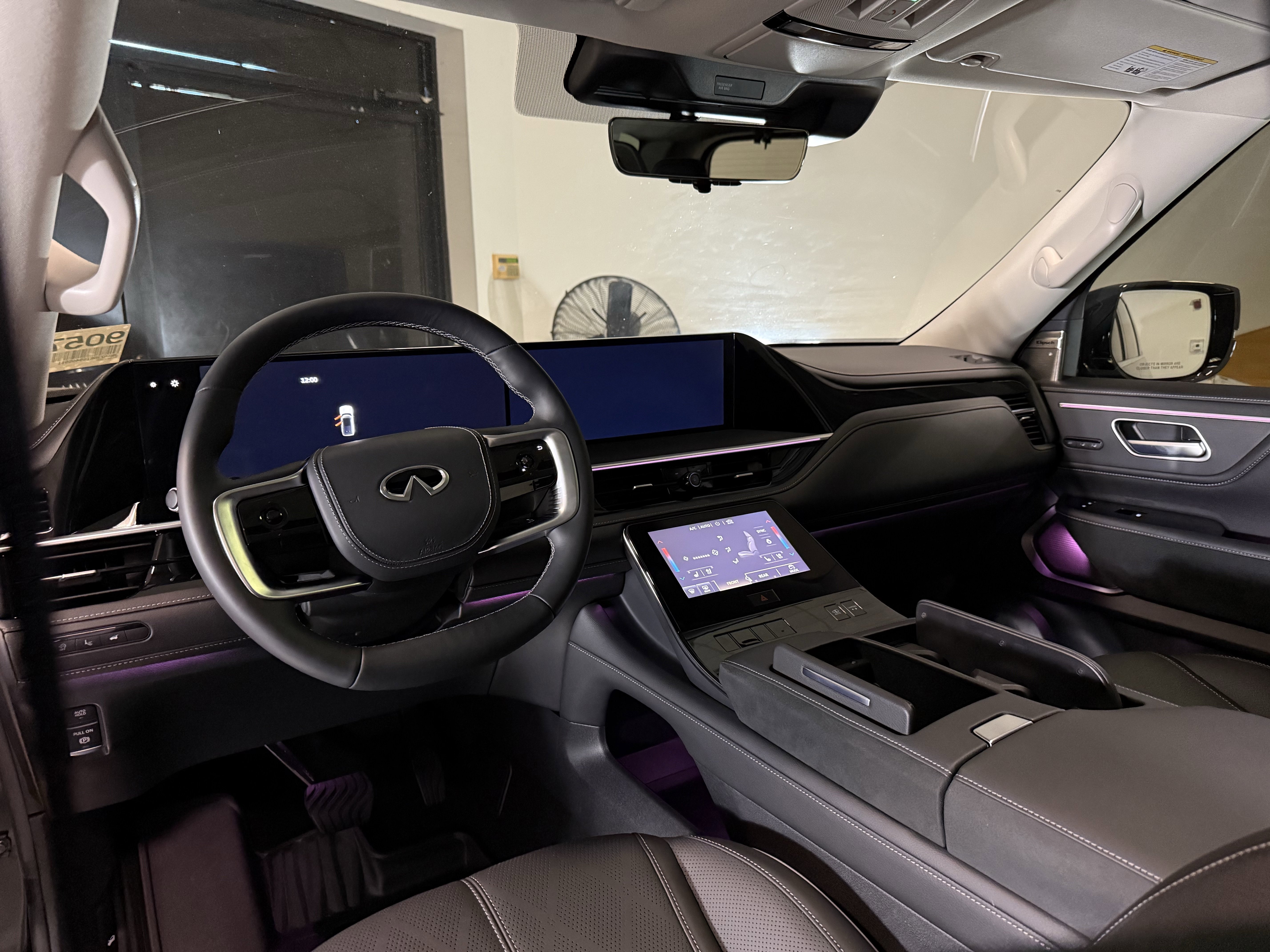Used 2025 INFINITI QX80 Sensory AWD/4WD image 17