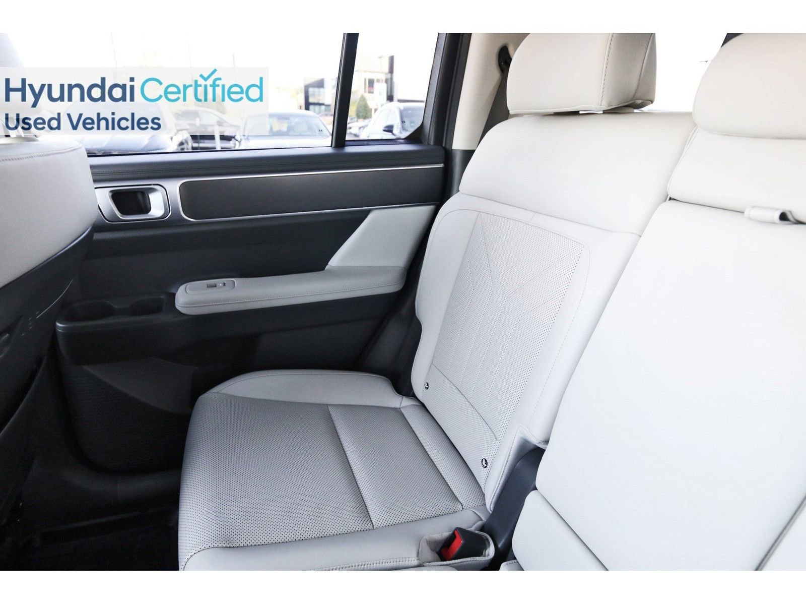 Certified 2025 Hyundai Santa Fe SEL image 15