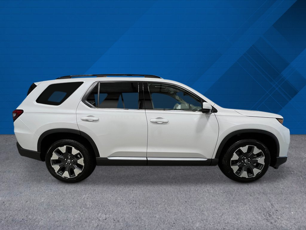New 2026 Honda Pilot Touring image 2