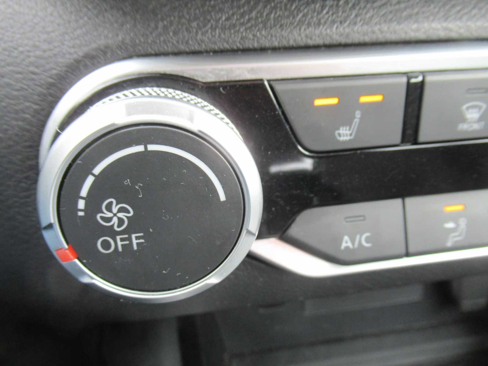 Used 2024 Nissan Altima 2.5 SV w/ SV Premium Package image 35