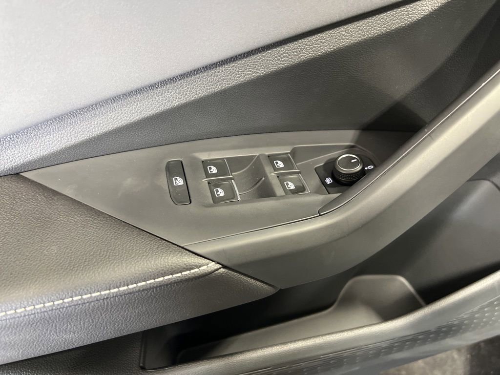 New 2025 Volkswagen Jetta SE image 29