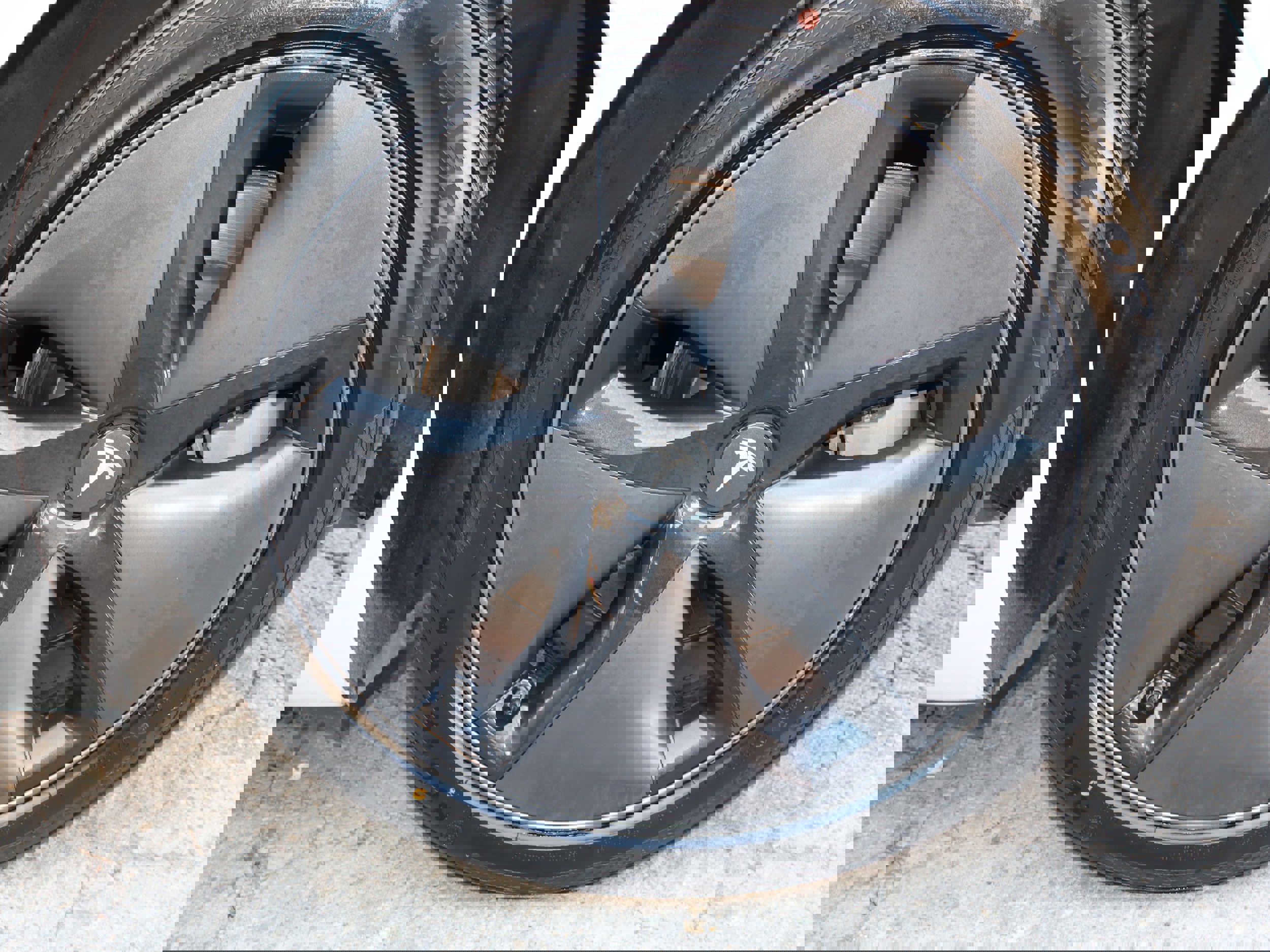 Used 2018 Tesla Model 3 Mid Range image 18