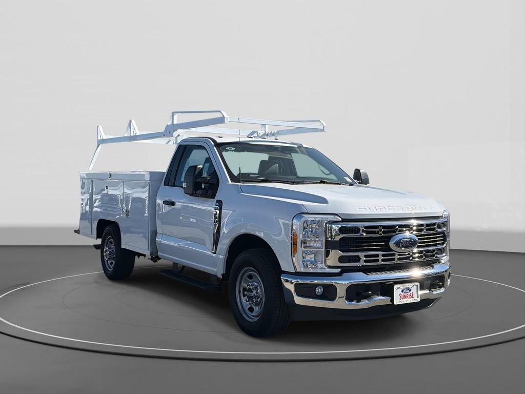 New 2026 Ford F350 XL w/ XL Chrome Package image 4